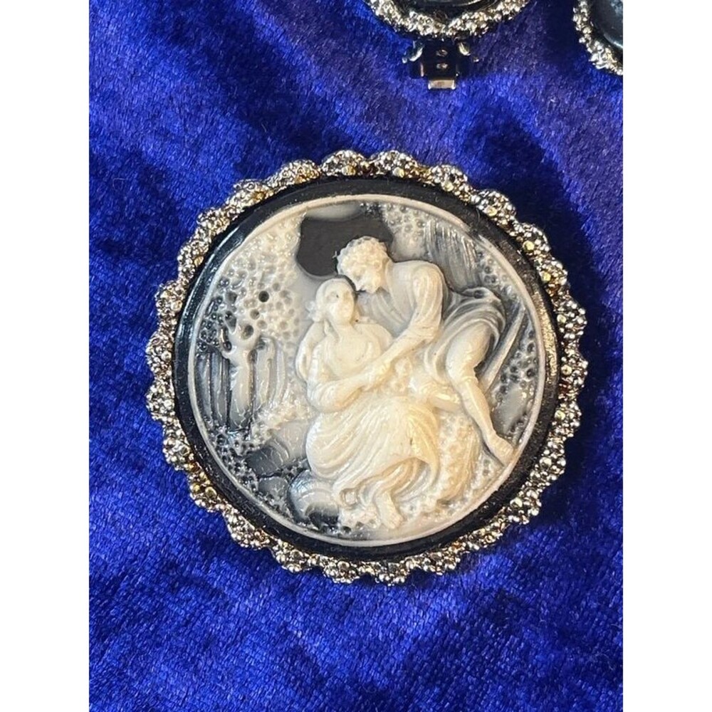 Vintage Black & White Cameo Brooch & Earrings – Victorian Style Pin